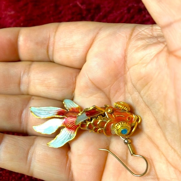 Vintage Enamel Articulated Koi Fish Earrings - Picture 2 of 8